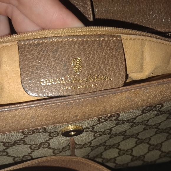 Gucci Beige and Brown Shoulder Bag - Picture 2 of 6